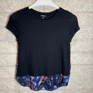 Express tshirt with paisley bottom